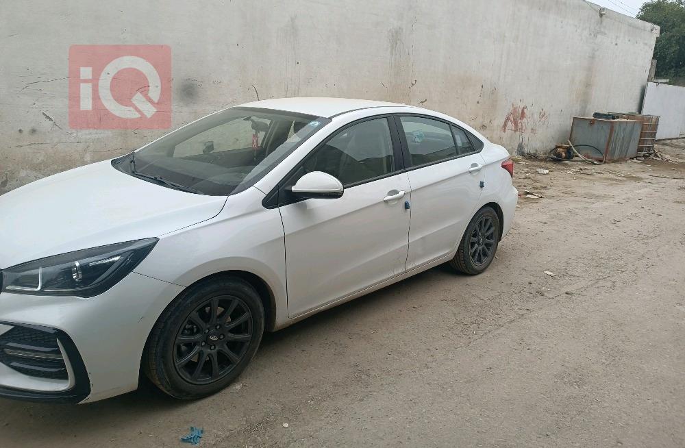 شيري أريزو 5